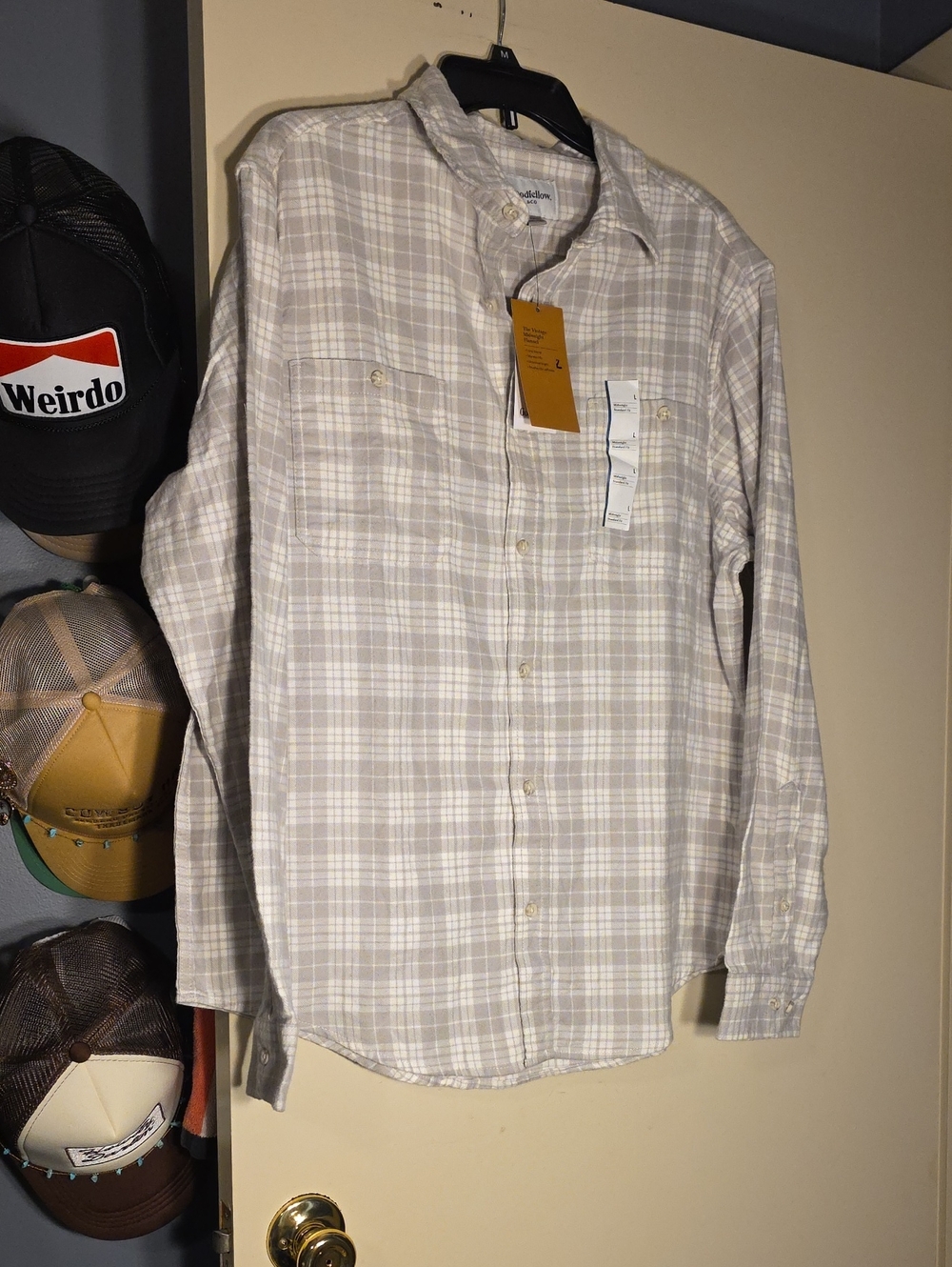 Good Fellow Men's Plaid Button-Up Shirt - Light Beige